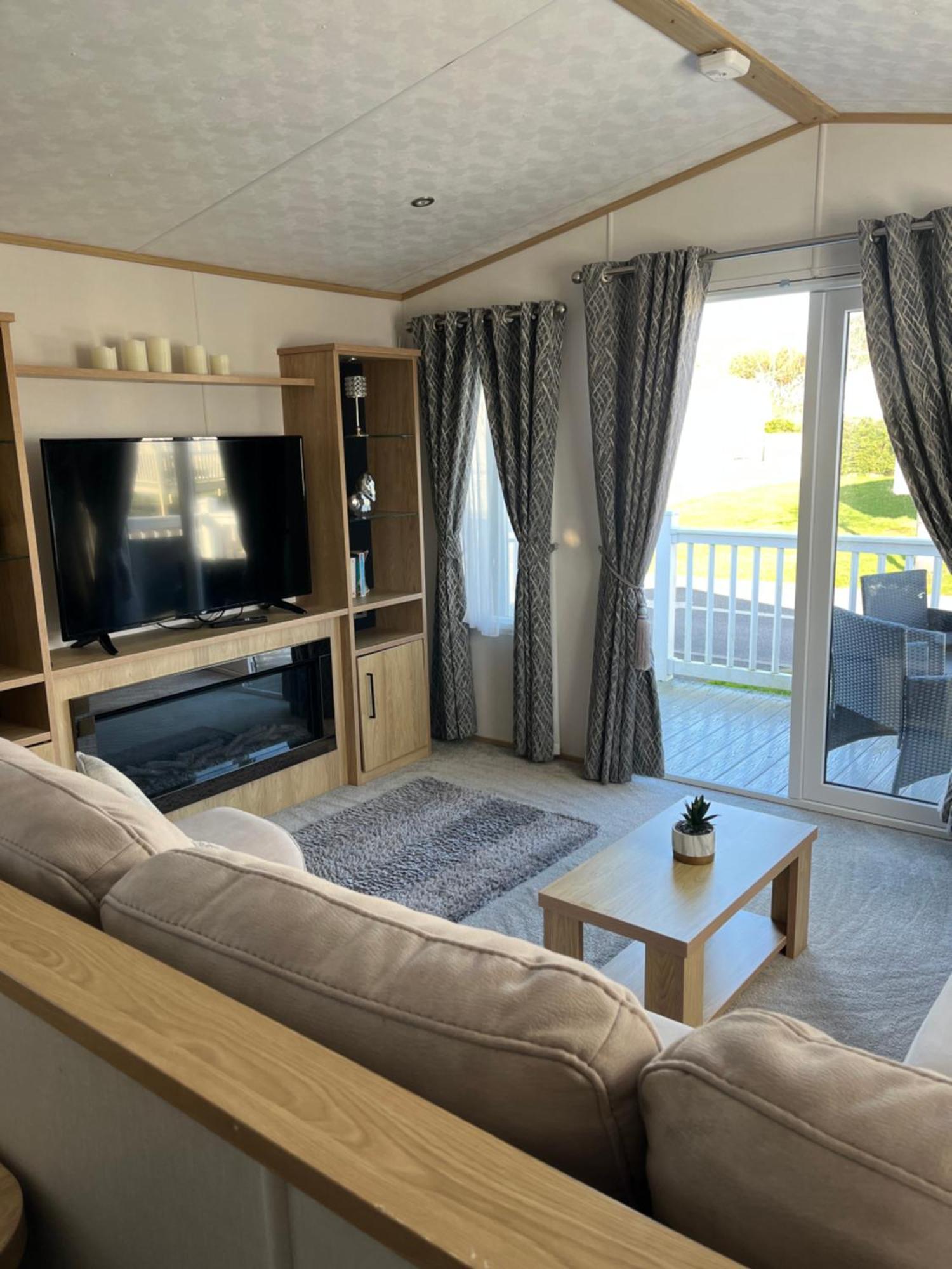 The Luxe Lodge, Skipsea Sands Bridlington Ulrome Экстерьер фото